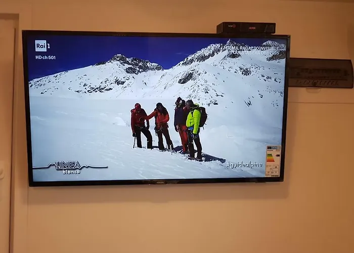 Botel Floating Sea House *